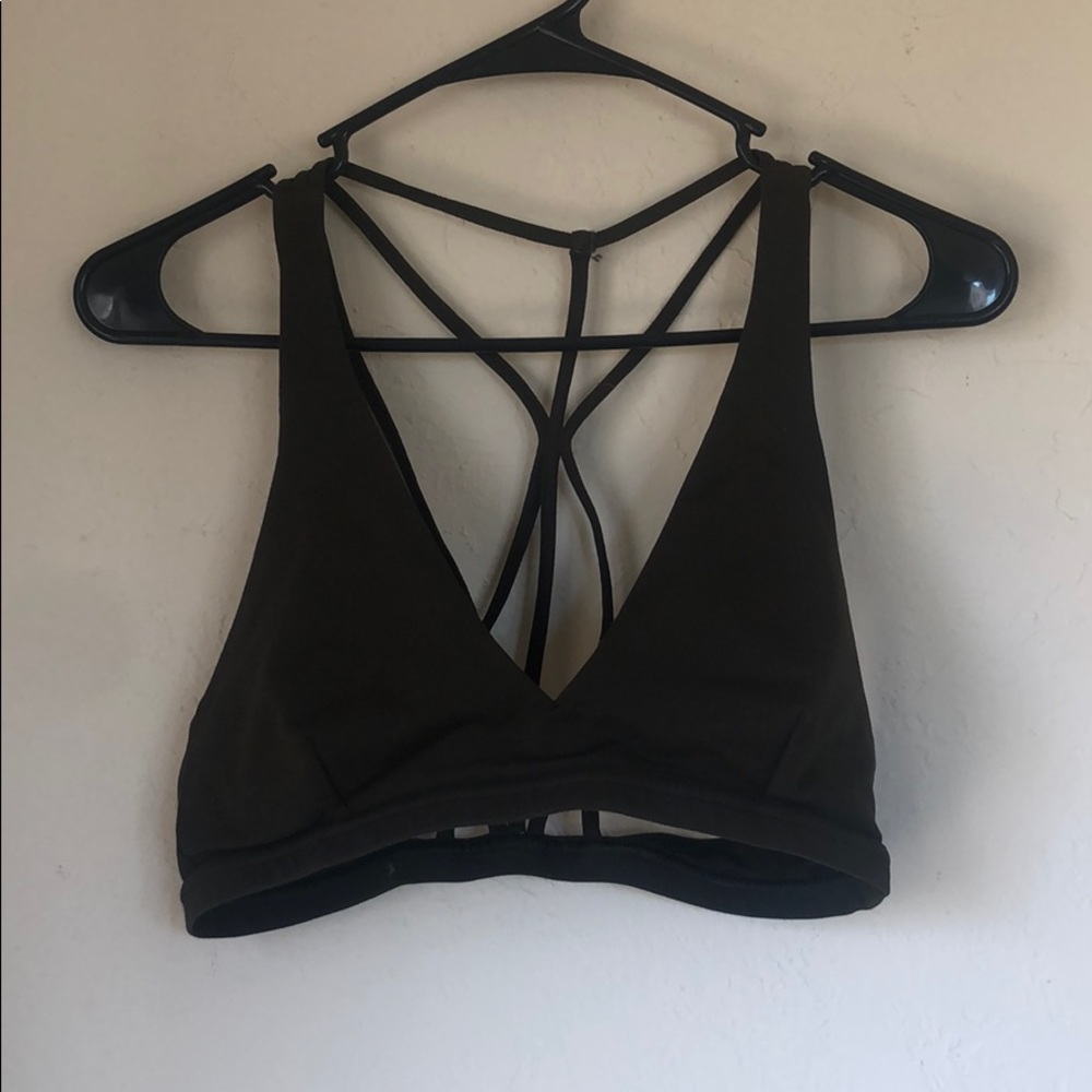 Lululemon strappy V Plunge free to be bra